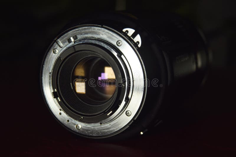 The Camera Lens that Provides Sharp, Beautiful Quality for Professional