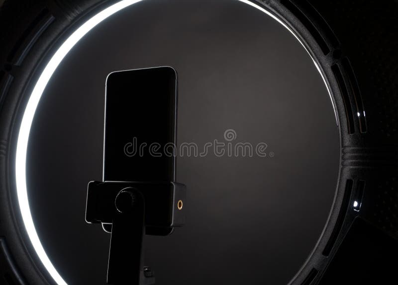 894 Ring Light Blog Stock Photos - Free & Royalty-Free Stock Photos from  Dreamstime