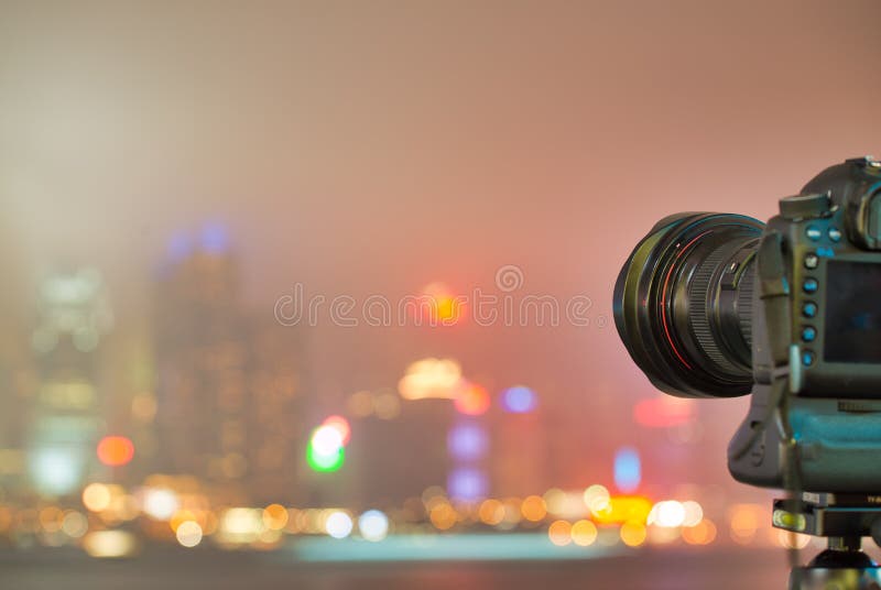 Modern Camera and Lens on a Photography Shop Stock Photo - Image of  aperture, transparent: 32076084