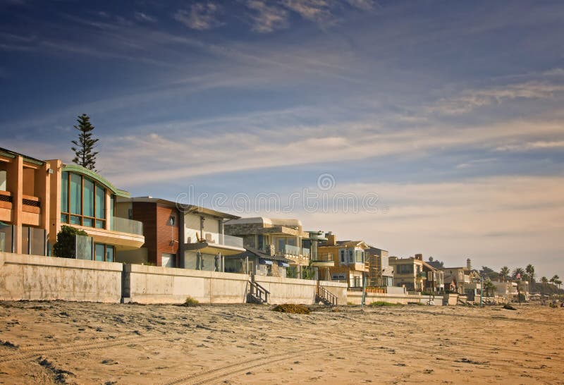 Camere sulla spiaggia, California fotografie stock Camere sulla spiaggia, California fotografie stock