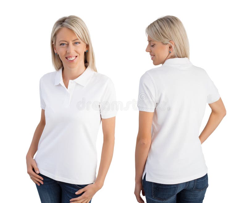 Camicia di polo bianca d'uso della donna fotografie stock libere da diritti Camicia di polo bianca d'uso della donna fotografie stock libere da diritti