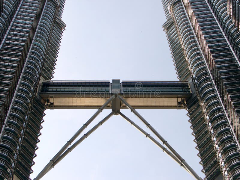 Caminhada do céu da torre gémea de Petronas fotografia de stock
