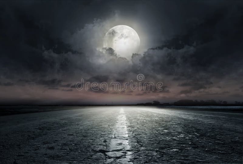 Camino en la noche imagenes de archivo Camino en la noche imagenes de archivo