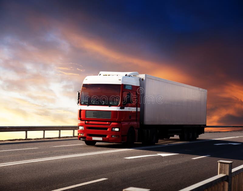 camion della strada principale fotografie stock camion della strada principale fotografie stock