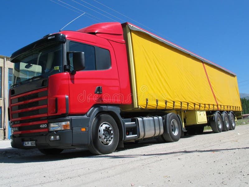 Camion rosso immagine stock libera da diritti