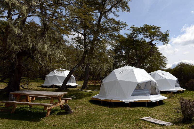 Camp qui respecte l'environnement en Tierra del Fuego photo stock Camp qui respecte l'environnement en Tierra del Fuego photo stock