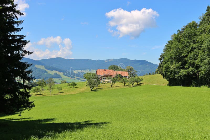 Download Campagne Idyllique En Bavière, Allemagne Photo stock - Image du campagne, allemagne: 76086496