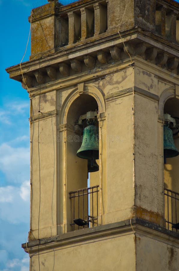 Campanile Antico Con Le Campane Bronzee Immagine Stock Immagine di