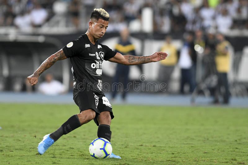 O Jogador Reinier Do Flamengo Comemora Seu Gana Imagem de Stock Editorial -  Imagem de jogador, equipes: 160847624