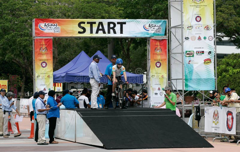 Campionato di riciclaggio asiatico 2012 a Putrajaya fotografia stock Campionato di riciclaggio asiatico 2012 a Putrajaya fotografia stock