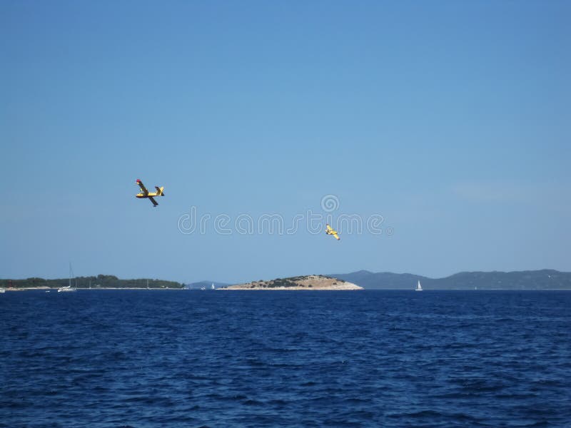 2 Canadairs стоковое изображение rf 2 Canadairs стоковое изображение rf