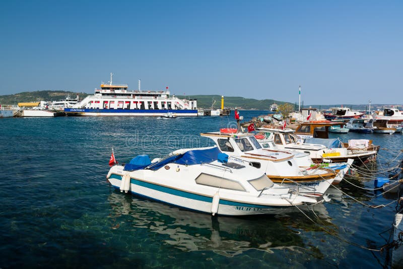 Foto de Canareplica De Cavalo De Tróiacanakkale Waterfront Dardanelles  Turquia O Cavalo De Tróia Da Guerra De Tróia Que Os Gregos Costumavam  Entrar Na Cidade Independente De Tróia E Ganhar A Guerra