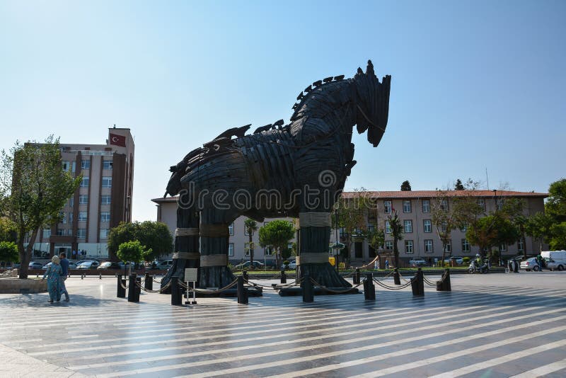 O Cavalo De Troia Na Cidade De Canakkale, Turquia Imagem de Stock Editorial  - Imagem de turquia, helena: 101932394