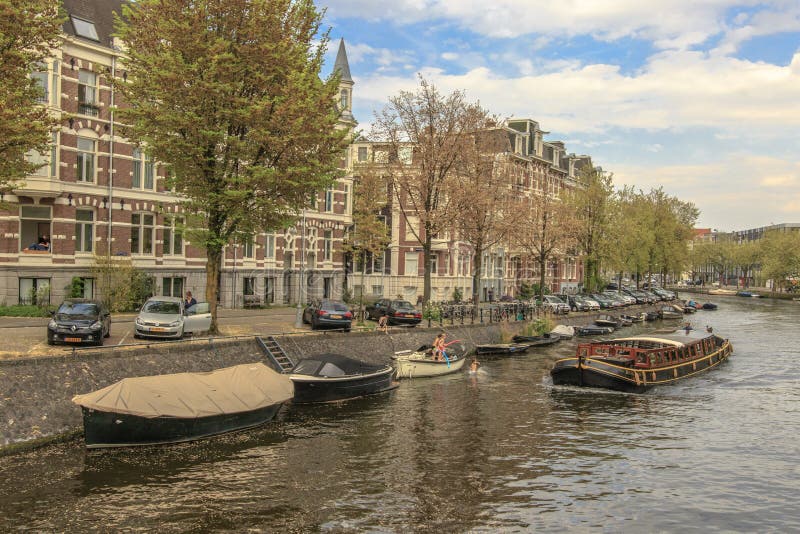 Canale a Amsterdam fotografie stock Canale a Amsterdam fotografie stock