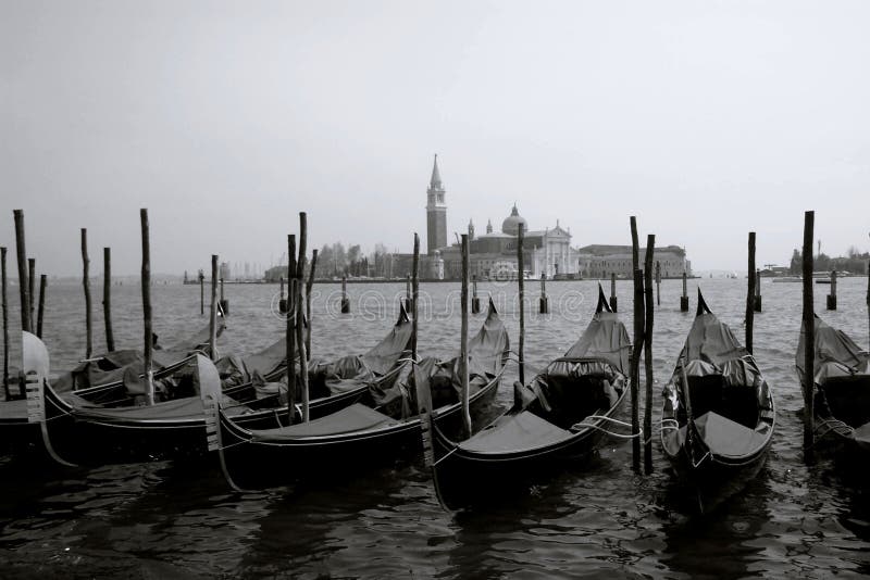 Download Canale grand photo stock. Image du italie, noir, blanc, grand - 79080