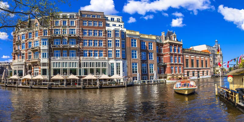 Canali di Amsterdam immagine panoramica fotografia stock libera da diritti Canali di Amsterdam immagine panoramica fotografia stock libera da diritti