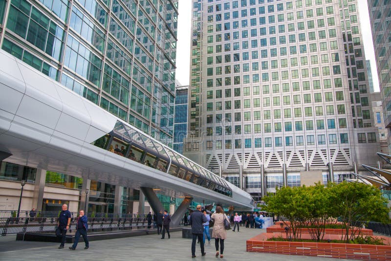 Canary Wharf Banking And Business Center Editorial Stock Image - Image ...