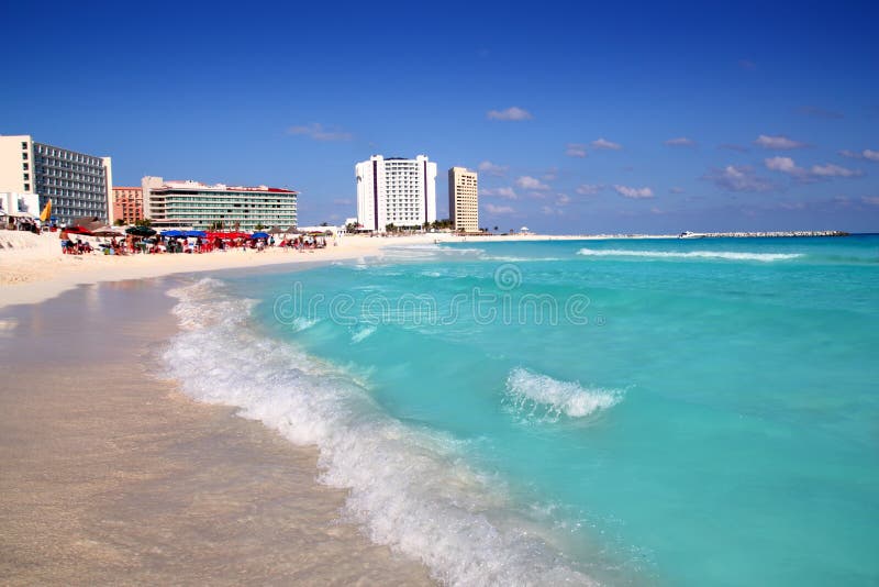 cancun karibiskt hav upp siktswave royaltyfria bilder cancun karibiskt hav upp siktswave royaltyfria bilder