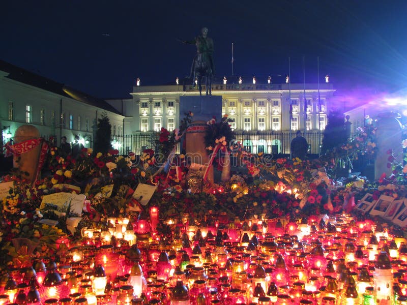 Candele a Varsavia (palazzo presidenziale) immagine stock Candele a Varsavia (palazzo presidenziale) immagine stock