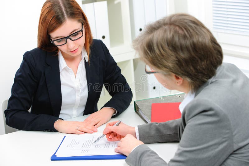 Candidato a emprego em entrevista imagem de stock royalty free