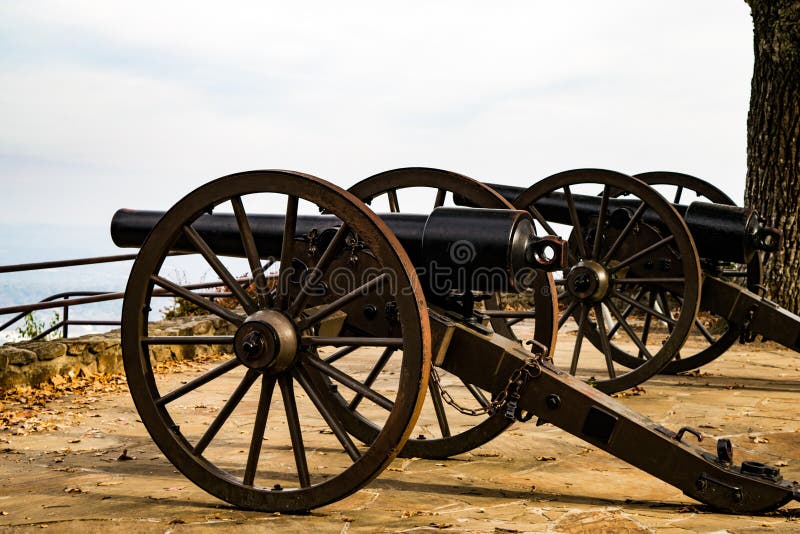 Canons de guerre civile, parc de point, montagne de surveillance, Tennessee photographie stock Canons de guerre civile, parc de point, montagne de surveillance, Tennessee photographie stock