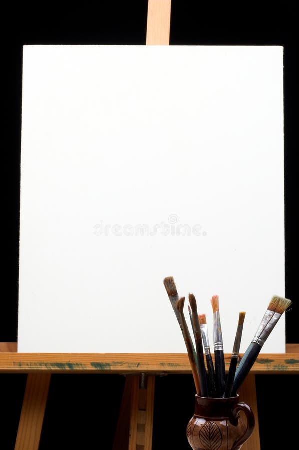Blank Canvas With Brushes Images – Browse 114,872 Stock Photos, Vectors,  and Video