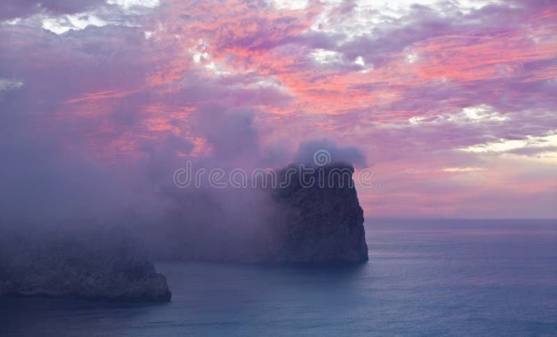 Cap de Formentor en la puesta del sol - Balearic Island Majorca - España