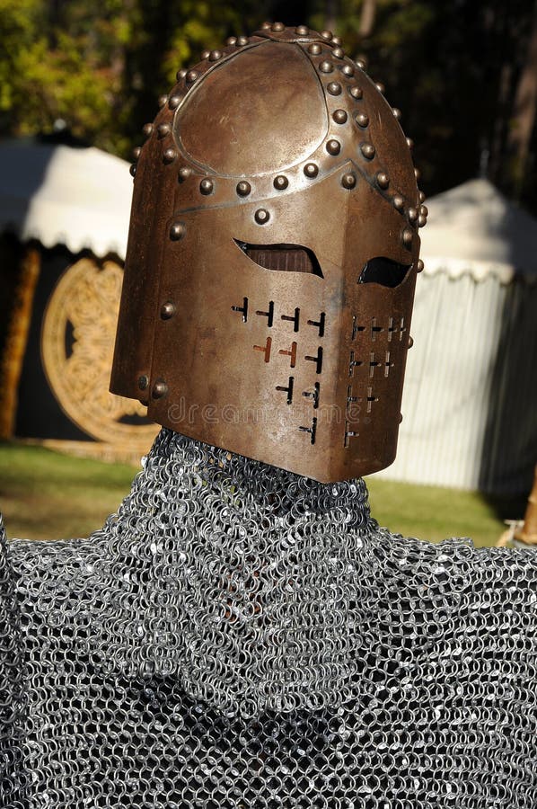 Capacete 2 da batalha do renascimento imagem de stock Capacete 2 da batalha do renascimento imagem de stock