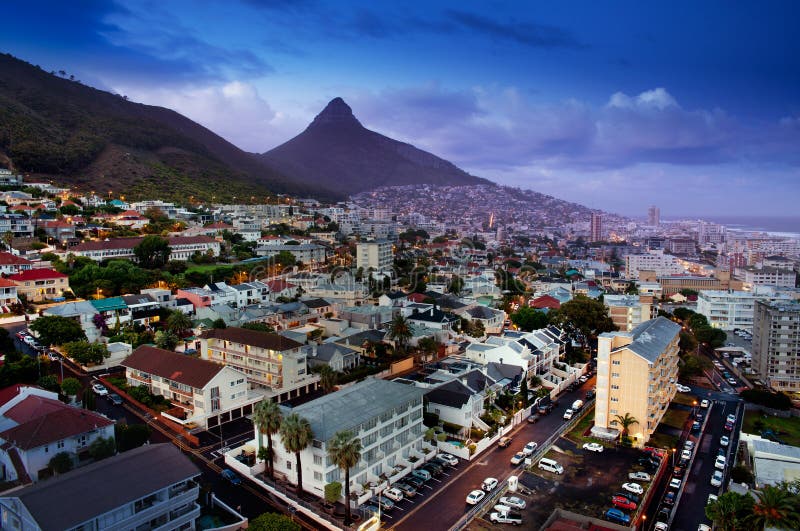 Cape Town la nuit (Afrique du Sud) image libre de droits Cape Town la nuit (Afrique du Sud) image libre de droits