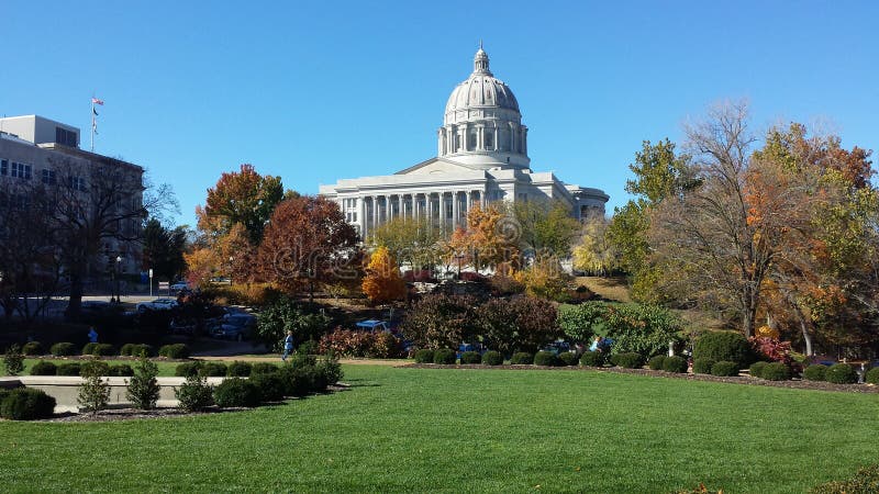 Capitol du Missouri dans l'automne photo libre de droits Capitol du Missouri dans l'automne photo libre de droits