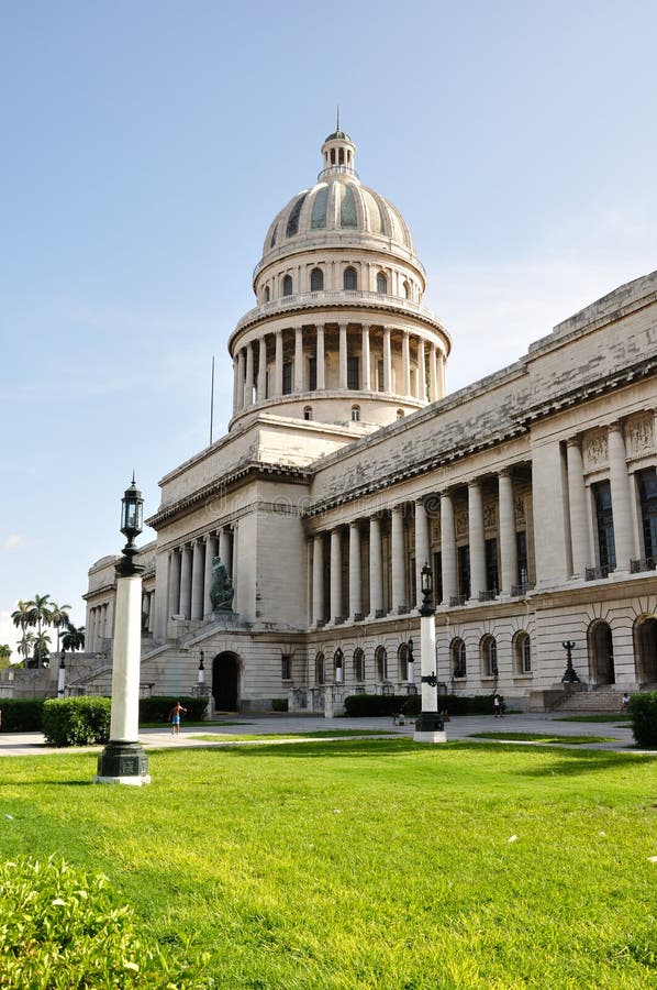 The National Capitol building (El Capitolio) in Havana, Cuba. The National Capitol building (El Capitolio) in Havana, Cuba.