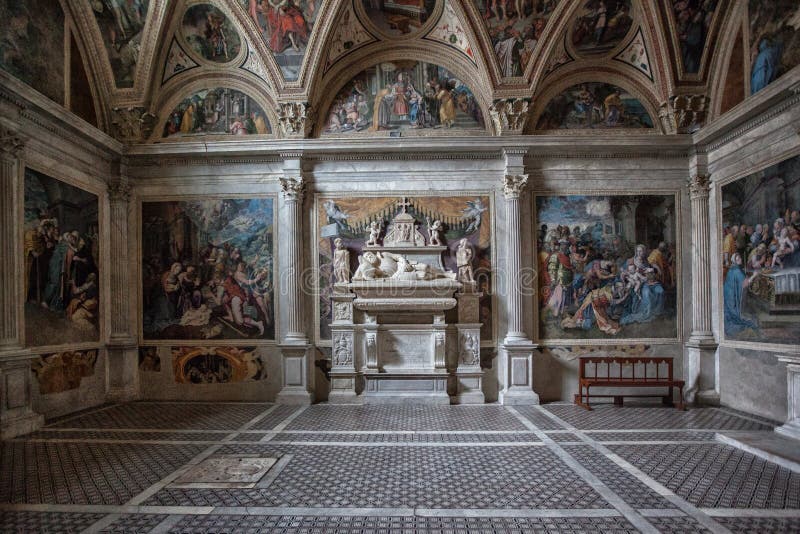 Cappella Caracciolo chiesa San Giovanni a Carbonara Napoli