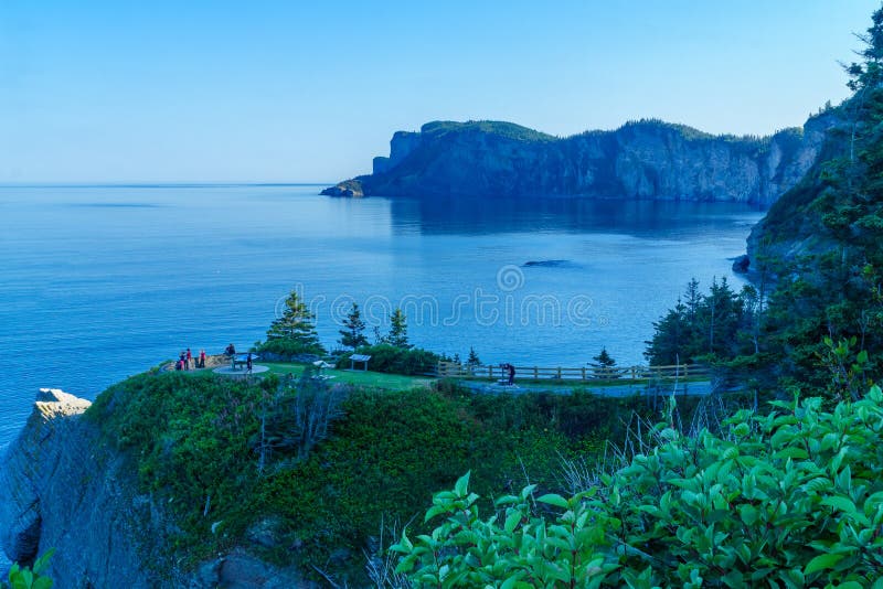 Cappuccio-Bon-ami, nel settore del nord del parco nazionale di Forillon fotografie stock libere da diritti Cappuccio-Bon-ami, nel settore del nord del parco nazionale di Forillon fotografie stock libere da diritti