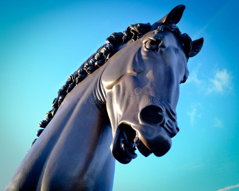 Captura de pantalla de un escultura de caballo en los jardines y parque de esculturas frederik meijer