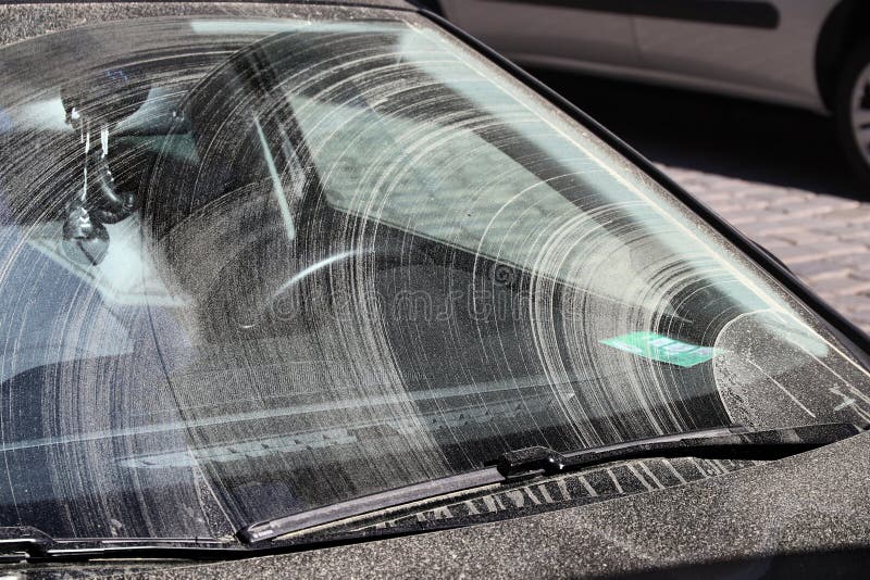 Car windshield water repellent coating - Stock Photo [66505661] - PIXTA