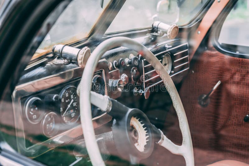 car interior retro στοκ φωτογραφία με δικαίωμα ελεύθερης χρήσης car interior retro στοκ φωτογραφία με δικαίωμα ελεύθερης χρήσης