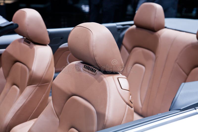 https://thumbs.dreamstime.com/b/car-seat-17105653.jpg