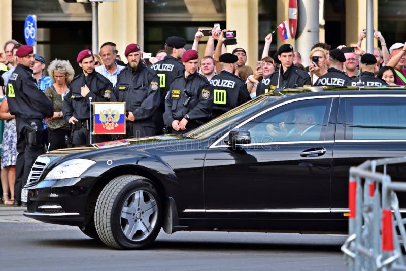 Vehicle of Vladimir Putin in Vienna on 5th June 2018 stock photos Vehicle of Vladimir Putin in Vienna on 5th June 2018 stock photos