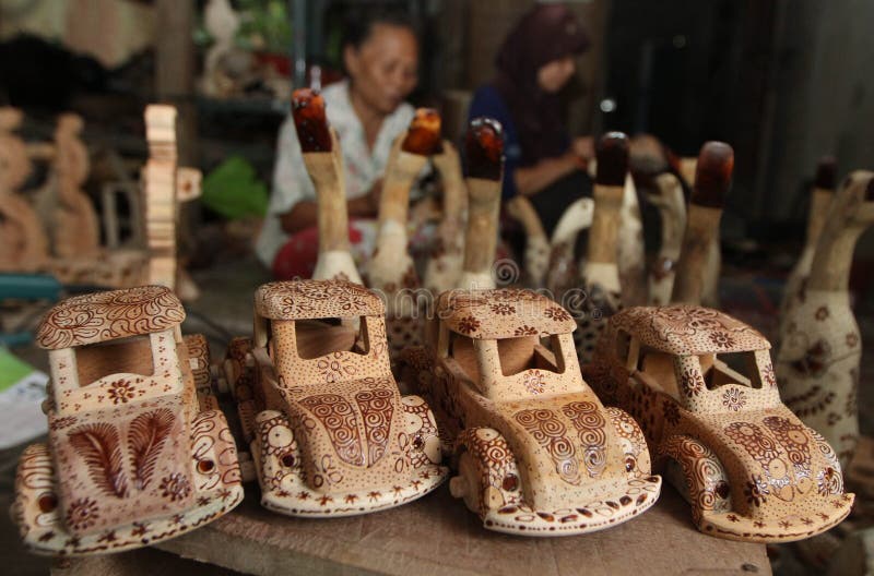 Car Wood craft editorial stock image. Image of worker 37532324