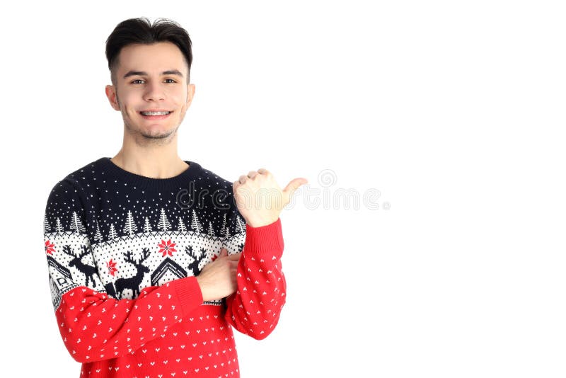 Cara atraente no suéter isolado em fundo branco imagens de stock