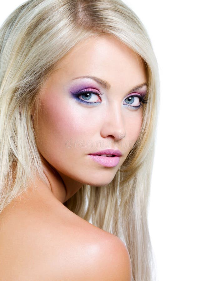 Cara de la mujer rubia hermosa imágenes de archivo libres de regalías Cara de la mujer rubia hermosa imágenes de archivo libres de regalías