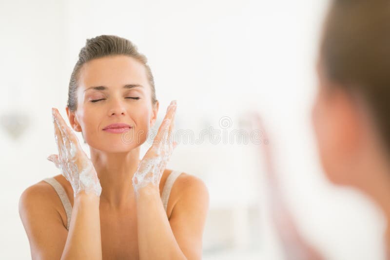 Criança Com Escoliose Durante a Fisioterapia Foto de Stock