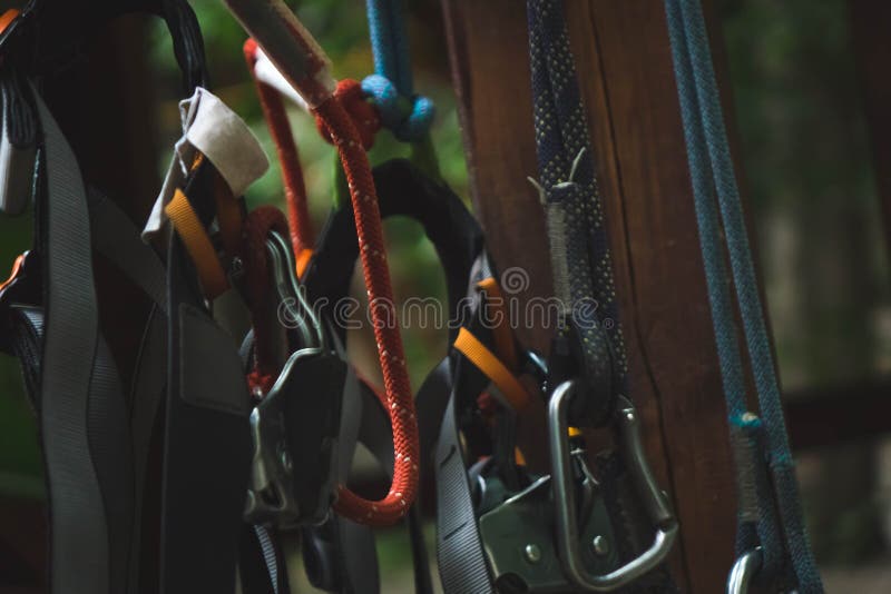 carabiner and rope from the safety systems in the adventure Park royalty free stock images carabiner and rope from the safety systems in the adventure Park royalty free stock images