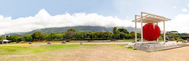 Caracas Miranda State /Venezuela 07/29/2018 Bereich-Caracas-Skulptur Jesus Soto-Leitartikel stockfotos Caracas Miranda State /Venezuela 07/29/2018 Bereich-Caracas-Skulptur Jesus Soto-Leitartikel stockfotos