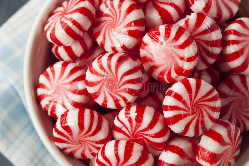 Caramelo De Hierbabuena Rojo Y Blanco Dulce Imagen de archivo Imagen