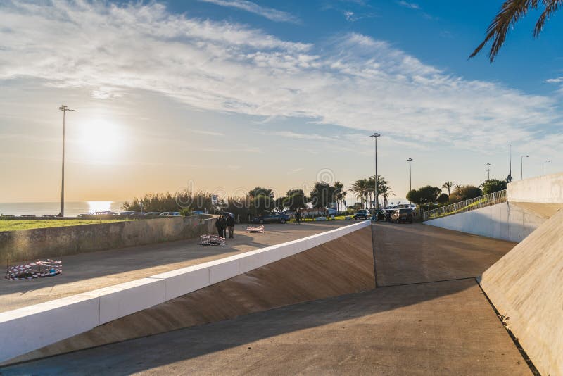 Carcavelos, Πορτογαλία - 12/31/18: Πανεπιστημιακή εκτελεστική εκπαίδευση Nova στοκ φωτογραφία με δικαίωμα ελεύθερης χρήσης Carcavelos, Πορτογαλία - 12/31/18: Πανεπιστημιακή εκτελεστική εκπαίδευση Nova στοκ φωτογραφία με δικαίωμα ελεύθερης χρήσης