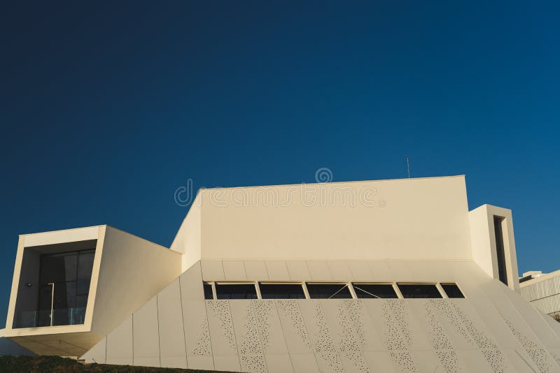 Carcavelos, Πορτογαλία - 12/31/18: Πανεπιστημιακή εκτελεστική εκπαίδευση Nova στοκ εικόνες Carcavelos, Πορτογαλία - 12/31/18: Πανεπιστημιακή εκτελεστική εκπαίδευση Nova στοκ εικόνες