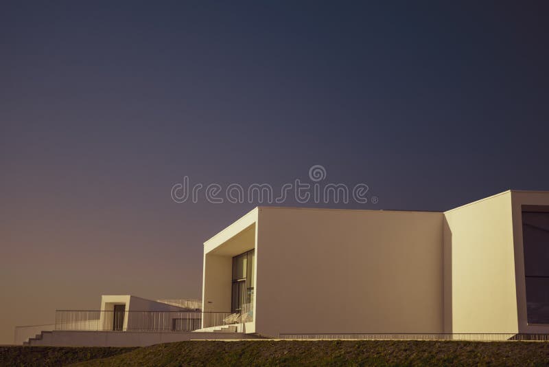Carcavelos, Πορτογαλία - 12/31/18: Πανεπιστημιακή εκτελεστική εκπαίδευση Nova στοκ φωτογραφία με δικαίωμα ελεύθερης χρήσης Carcavelos, Πορτογαλία - 12/31/18: Πανεπιστημιακή εκτελεστική εκπαίδευση Nova στοκ φωτογραφία με δικαίωμα ελεύθερης χρήσης