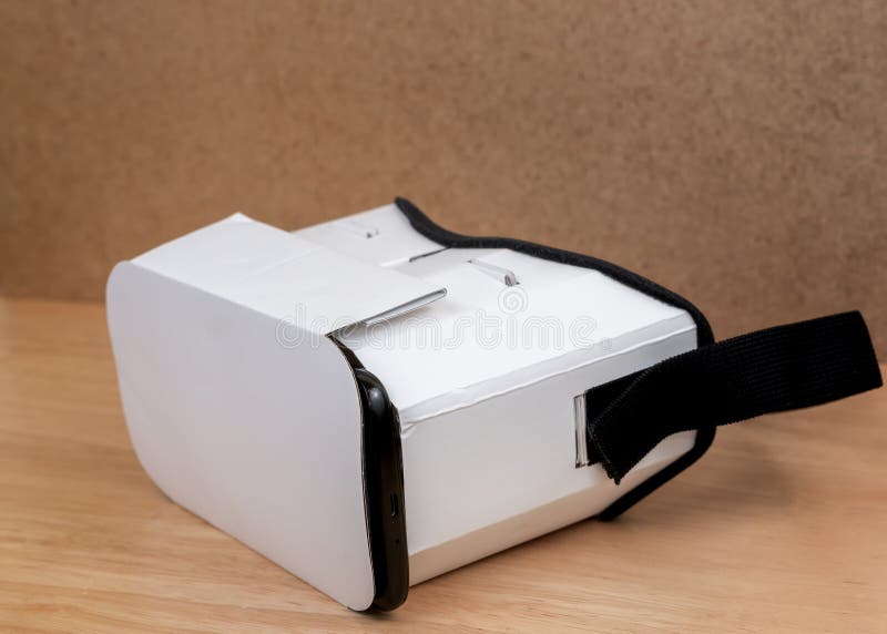 Cardboard VR Headset for Phone Stock Photo Image of lens, inexpensive