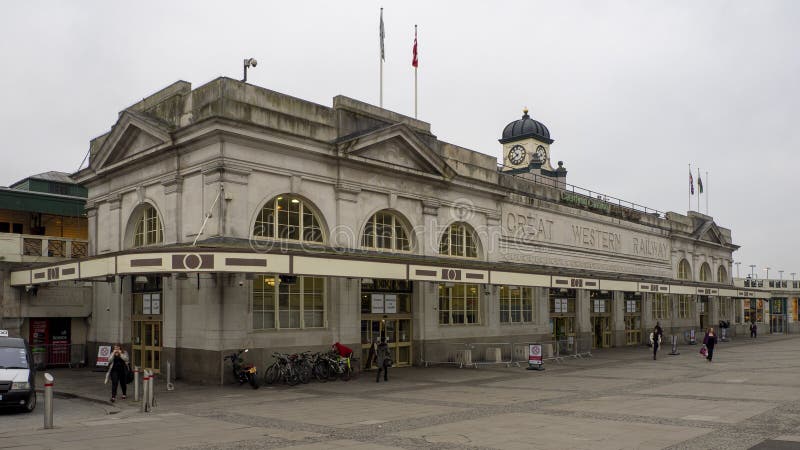 Free Stock photo of Building at Cardiff Central Station